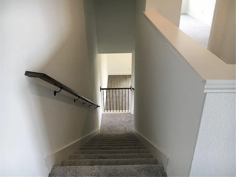 7244 Huckleberry Dr — Photo 11