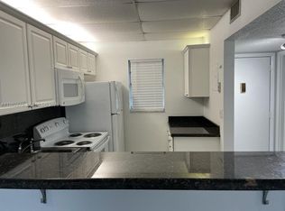 220 SW 9th Ave APT 417, Hallandale, FL 33009