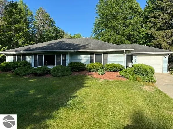 3969 S Wise Rd, Mount Pleasant, MI 48858