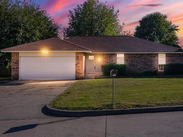 2629 Stone Glen Dr, El Reno, OK 73036