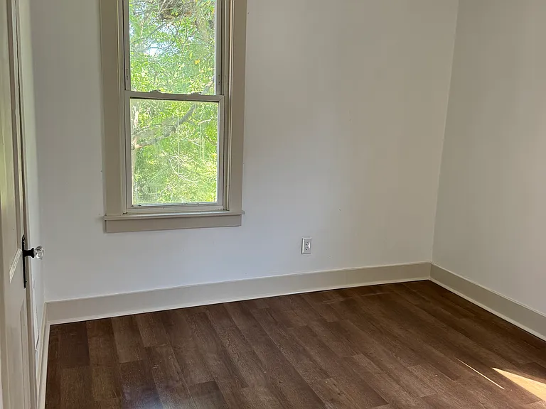 3994 Townsend St — Photo 7