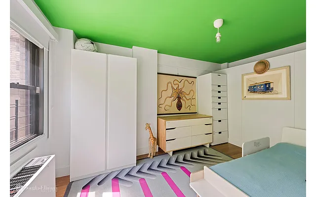 Sold by Douglas Elliman | media 18