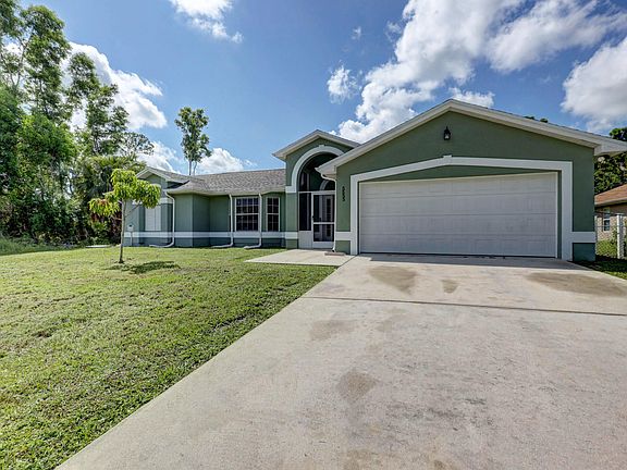 Home For Sale In Port Saint Lucie