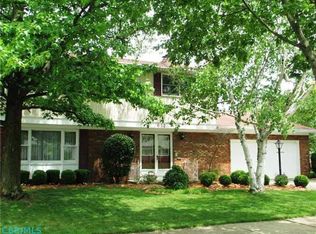 652 Old Coach Rd, Westerville, OH 43081