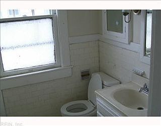 3rd image of 142 Webster Ave