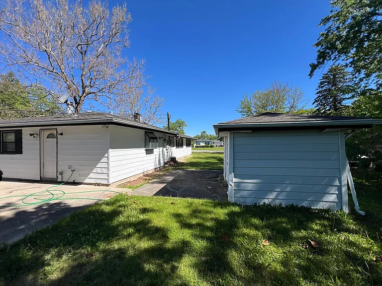 18801 Loretto Ln — Photo 16