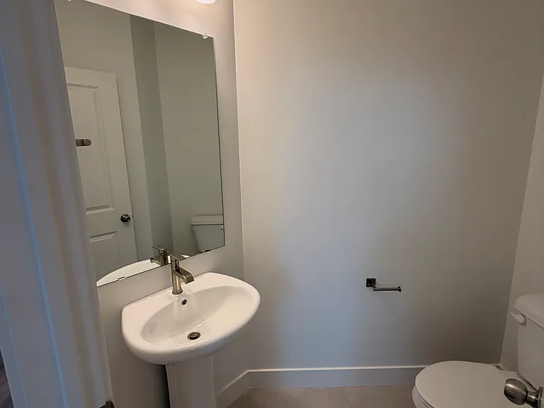S Acacia Dr — Photo 5