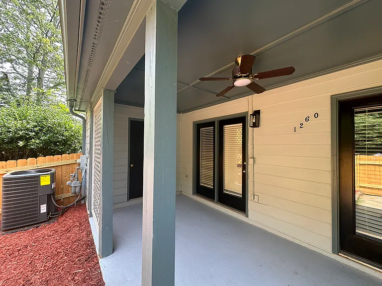 1260 Warsaw Rd #1 — Photo 4