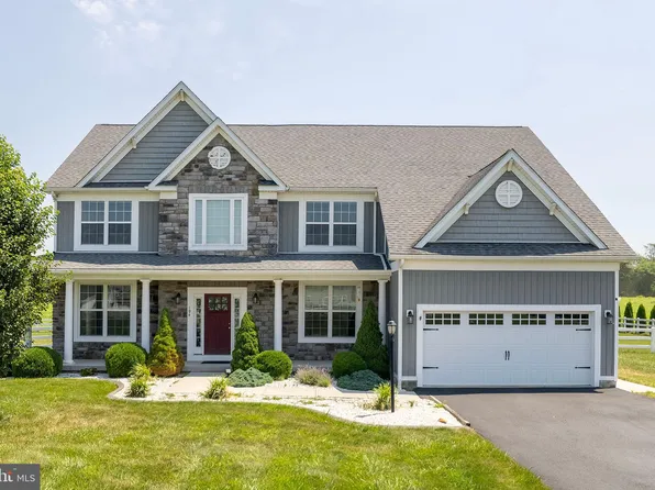194 Statice Dr, Hedgesville, WV 25427