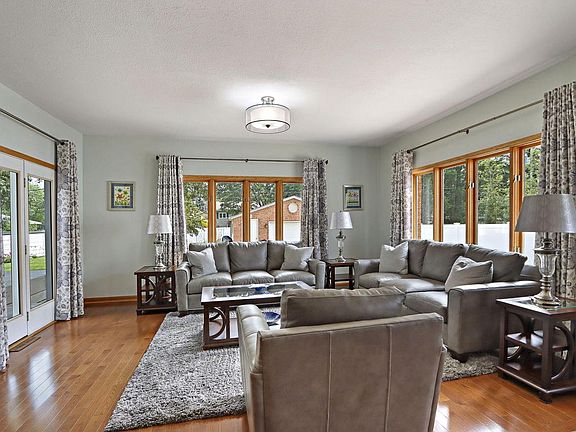 5th image of 8711 3rd AVENUE