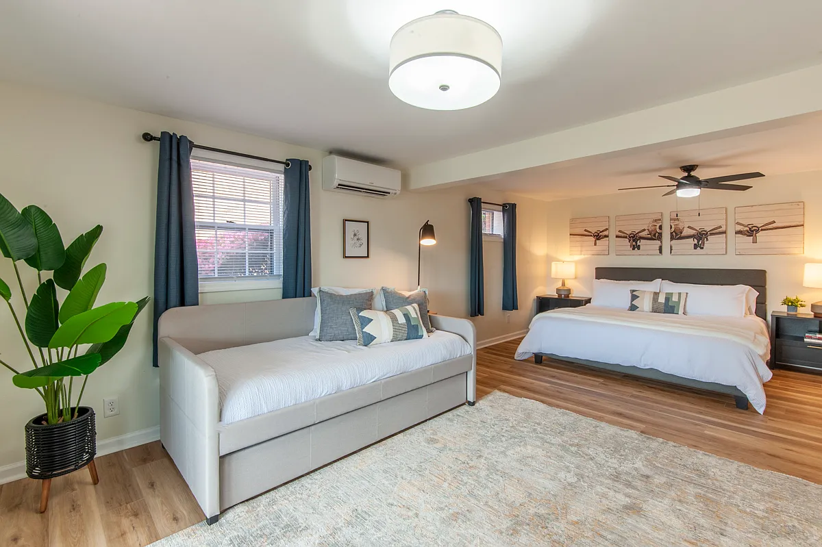 1 bed, 900 sqft, $2,150 — Photo 4