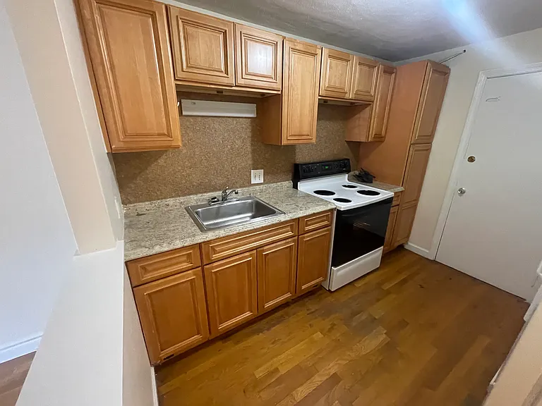 1798 Centre St #7 — Photo 3
