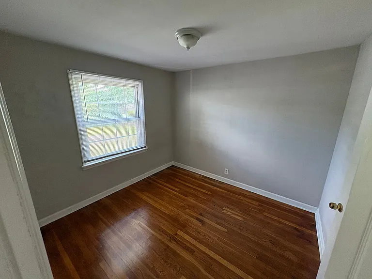 1263 Roxton Dr — Photo 6