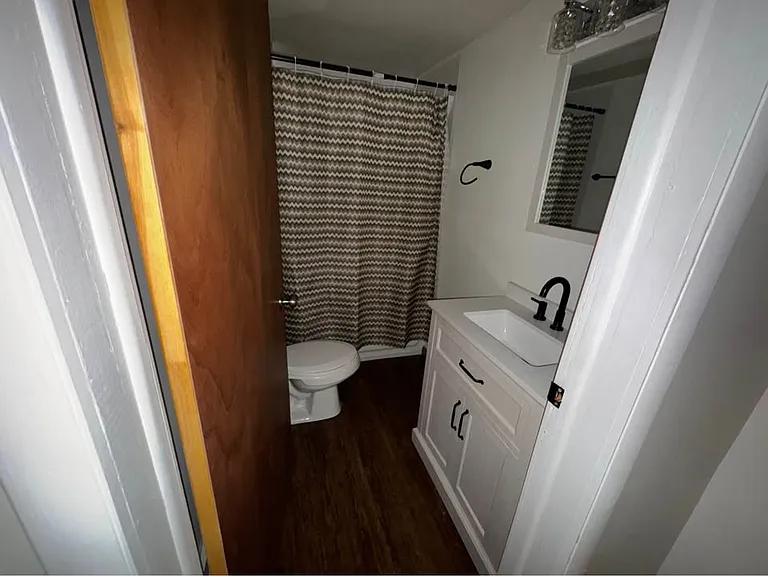 133 E Main St #1 — Photo 7
