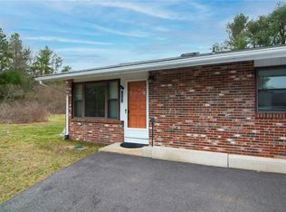 2 Castle Rock Dr, Charlestown, RI 02813