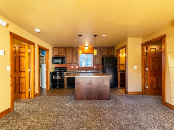 916 Saint Joe St, Spearfish, SD 57783