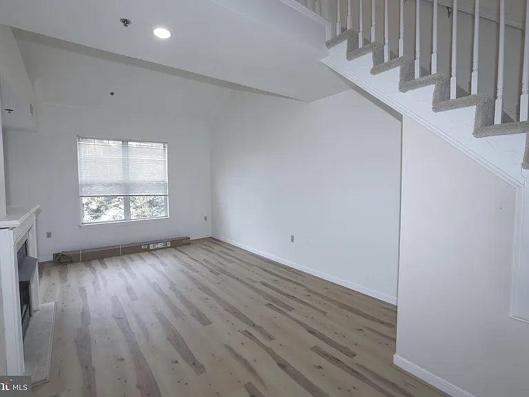 1641 International Dr #410 — Photo 3