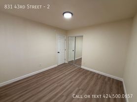 831 W 43rd Pl, Los Angeles, CA