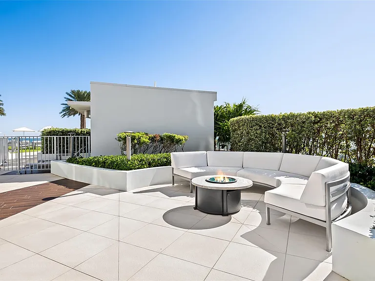 701 N Fort Lauderdale Beach Blvd #602 — Photo 35