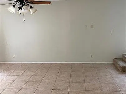 6718 Silvermine Dr — Photo 3