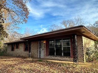 1004 W Reagan St, Palestine, TX 75801