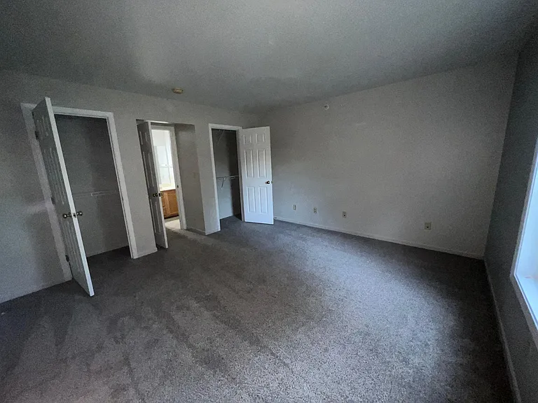 100 Northridge Dr #2 — Photo 5