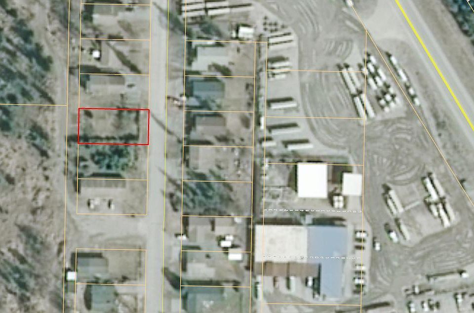 2nd image of 1229 Lilac Ln