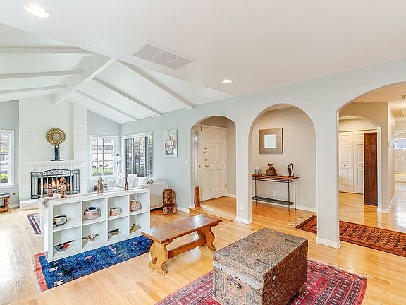 3rd image of 551 Canton Dr