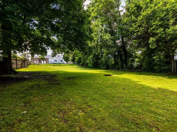 21 Woodlawn Ave, Norwalk, OH 44857
