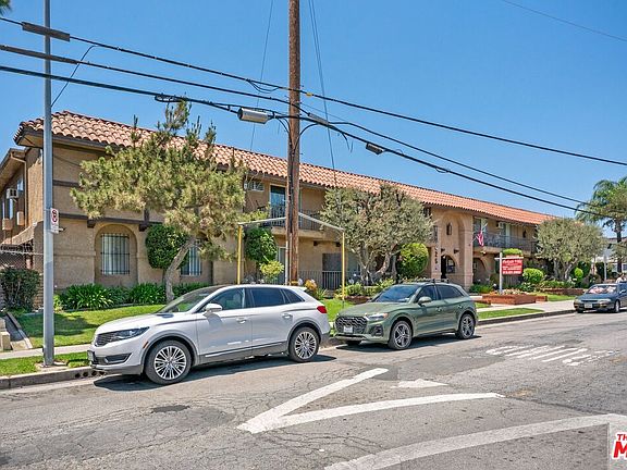 2nd image of 10625 Petit Ave