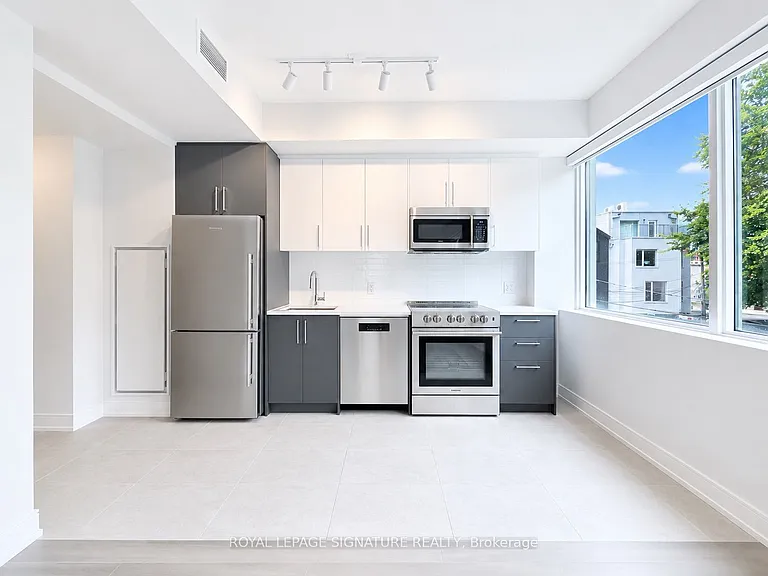 664 Spadina Ave #204 — Photo 5