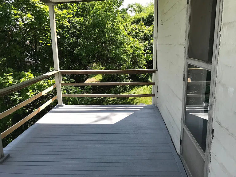 327 Maple Ave #327 — Photo 2