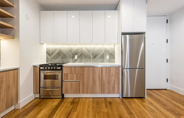 Rented by Nooklyn NYC LLC | media 18