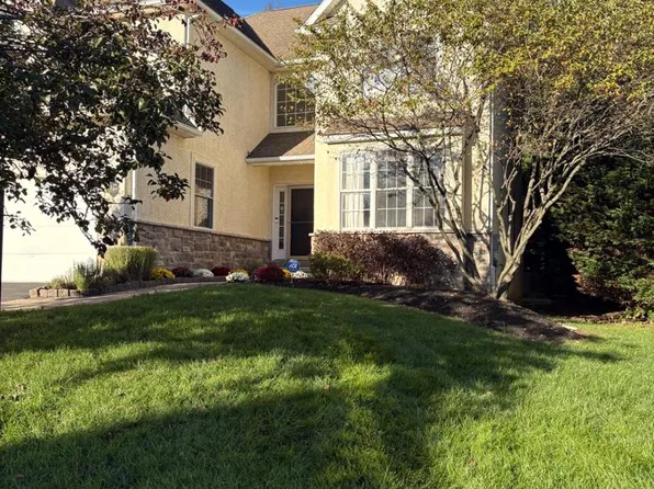 115 Ceton Ct, Broomall, PA 19008