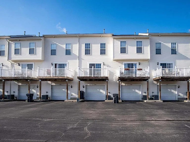 5286 Royal Arch Cascade Dr #26 — Photo 7