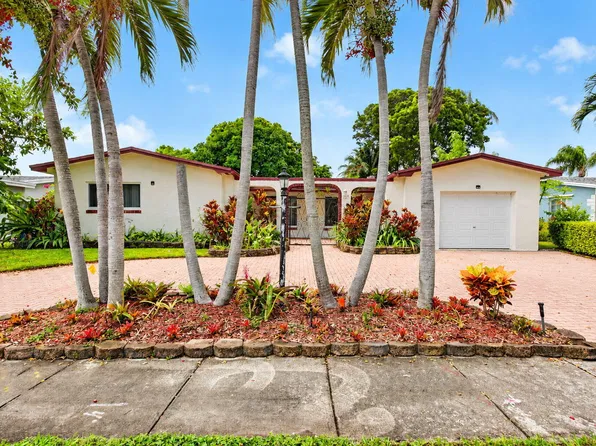 1960 NW 107TH Avenue, Pembroke Pines, FL 33026