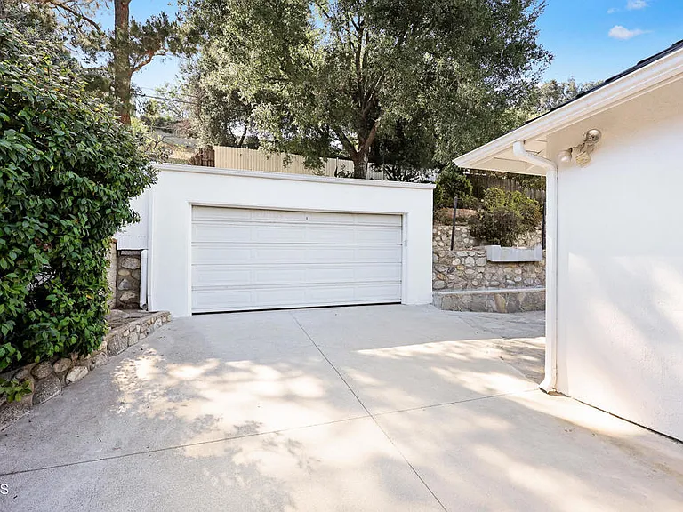 4541 Alveo La Canada — Photo 20