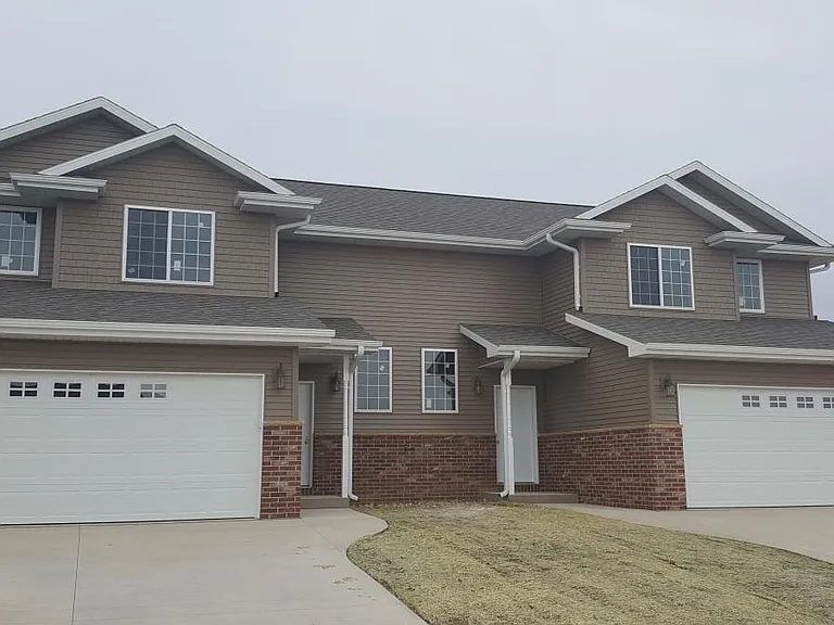 6383 Osage Dr — Photo 2