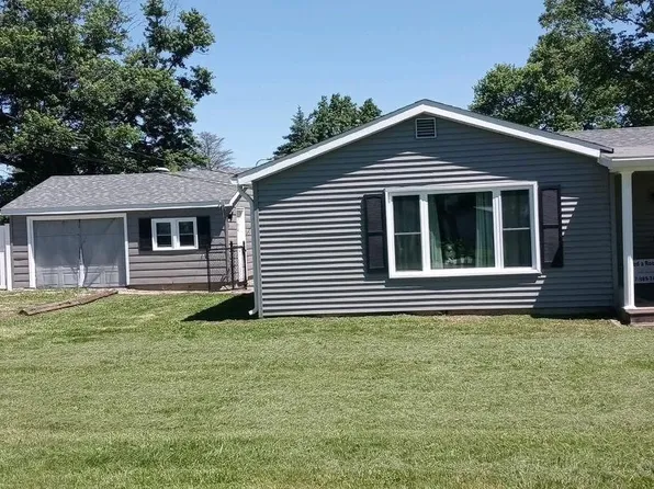 2601 W New Goshen Ave, West Terre Haute, IN 47863