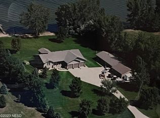 2203 Air Haven Rd, Watertown, SD 57201