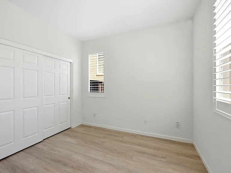 552 Stonehaven Ct — Photo 35