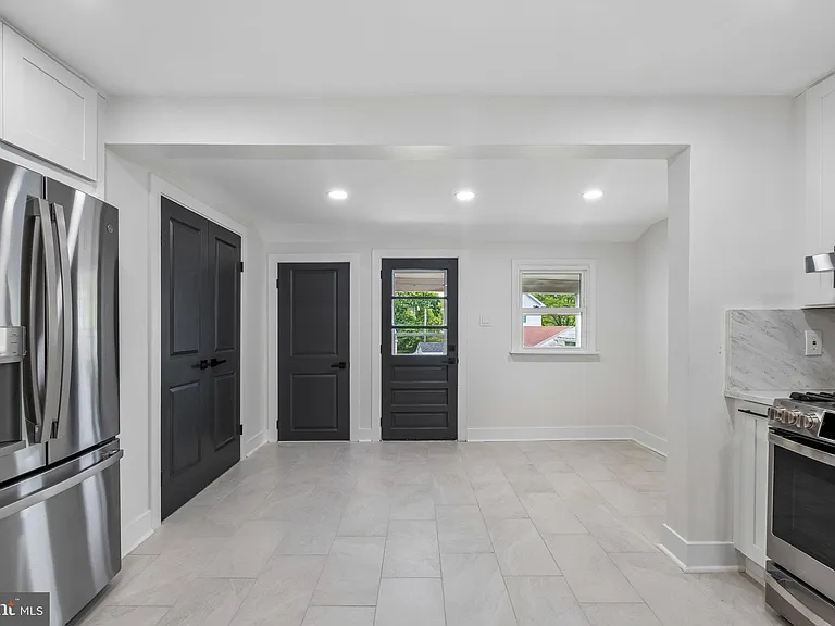 114 Conestoga Rd — Photo 25