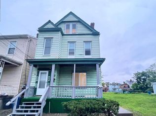 6638 Rowan St, Pittsburgh, PA 15206