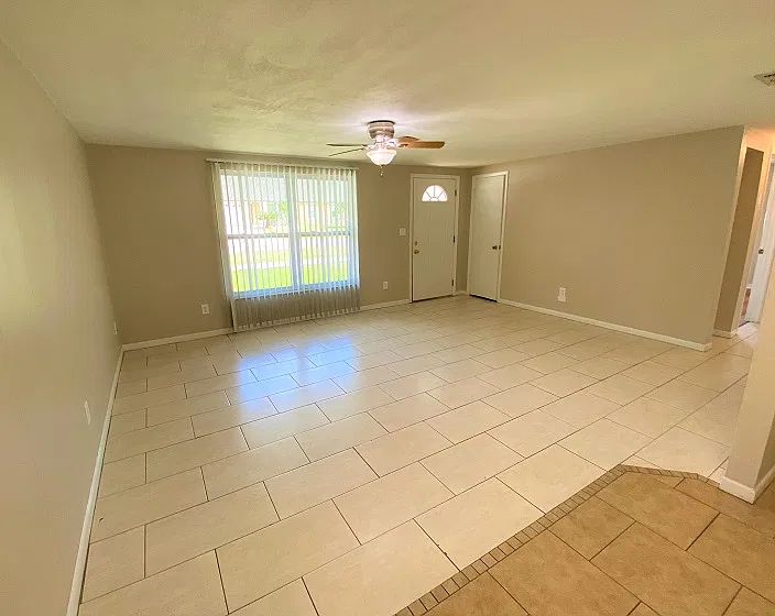 2 bed, 840 sqft, $1,395 — Photo 3