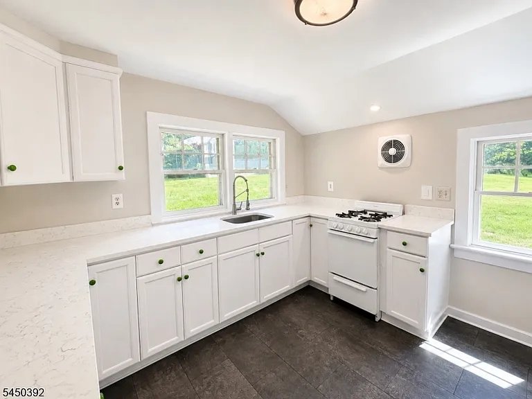 12 Cook Ln #A — Photo 13