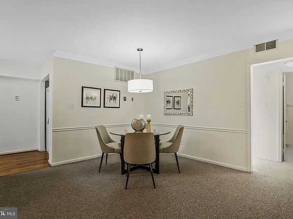 3rd image of 3111 Patrick Henry Dr APT 634
