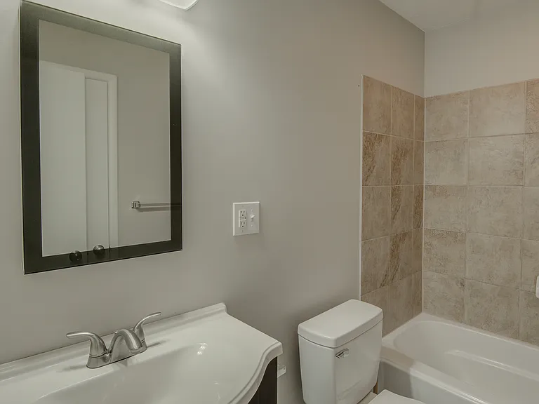 616 N Morse Ave — Photo 11