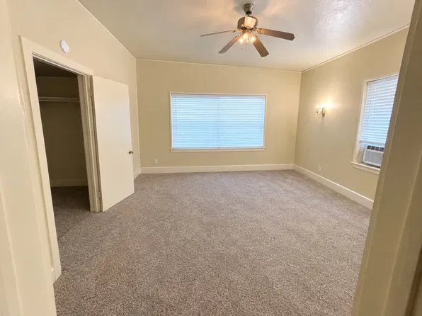 626 W Prairie Ave #1, Decatur, IL 62522