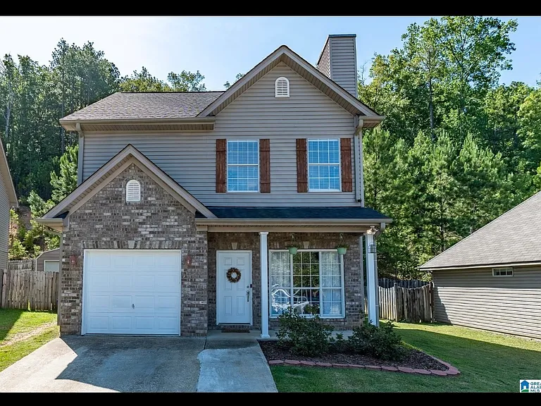 4136 Forest Lakes Rd — Photo 1