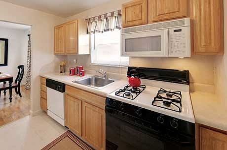 2nd image of 237 Pleasantview Dr